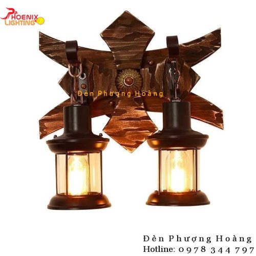 Đèn tường gỗ decor phong cách Châu Âu trung đại mã PHTU47