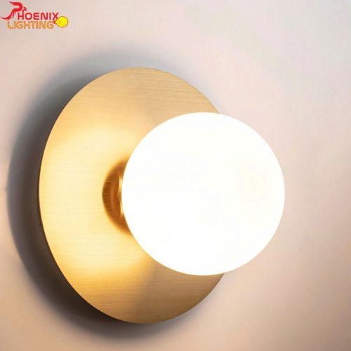 Đèn Tường Trang Trí Cầu Thủy Tinh Tròn Hiện Đại PHT109